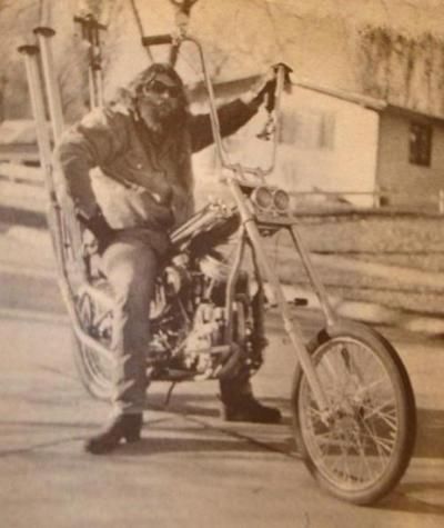 f59e3a6d7653f51c6546a4e0533df393--hd-motorcycles-women-riding-motorcycles