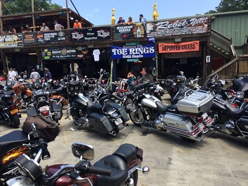 Myrtle Beach business trying to bring back bikers – The city of Myrtle Beach passed all the law trying to keep people out of Myrtle Beach. Why go back? What’s the lure of the big rallies?