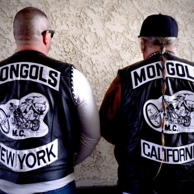 MONGOLS MC MEMBER RIPS OFF HELLS ANGELS&nbsp;PATCH